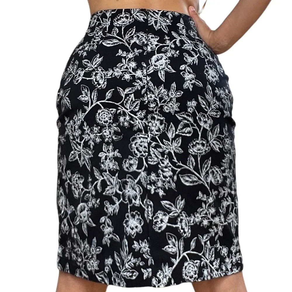 New York City Pencil Skirt Size 6 Black White Cotton Rise Mid Floral Knee Length
